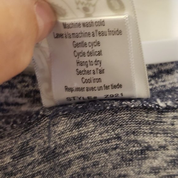 Jenna & Jessie Girl's Grey Blue Shirt Burgundy Pink Embroidery Roses-Size L (14) - Picture 6 of 10